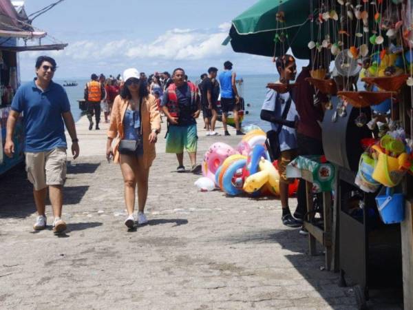 Playas, montañas, valles y sitios culturales integran la variada oferta.