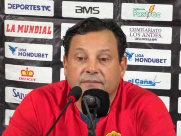 Jeaustin Campos en conferencia de prensa previo al duelo ante Los Angeles FC.