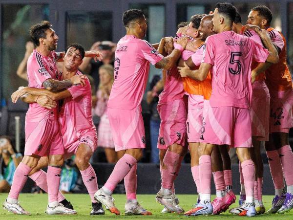 Messi lidera agónico triunfo del Inter Miami ante Atlas en su debut en Leagues Cup
