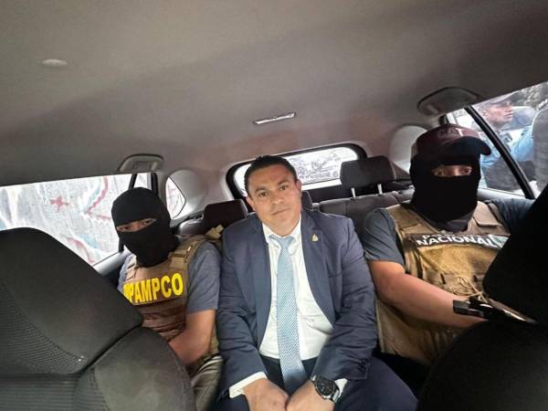 El ministro de seguridad, Gustavo Sánchez, anunció la captura del diputado Nelson Javier Márquez Euceda.