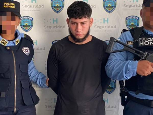 Momentos de la captura del joven de 18 años y evidencias del caso.
