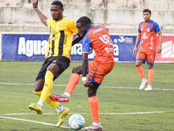 Real España y Lobos igualaron sin goles en el Estadio Emilio Williams de Choluteca.