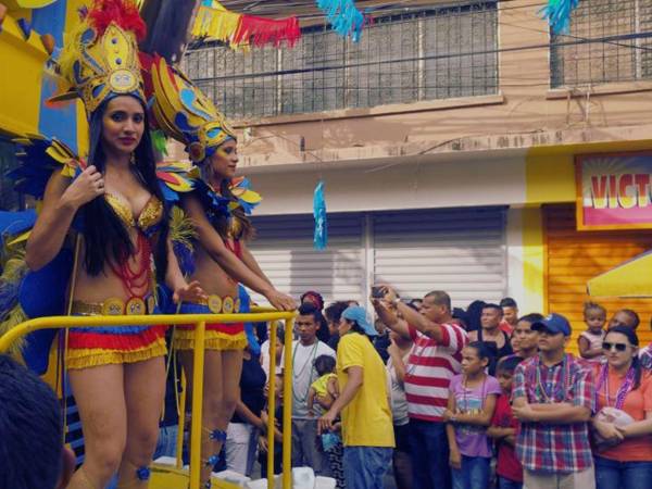 Autoridades municipales de La Ceiba anunciaron un operativo especial durante el Gran Carnaval Internacional de la Amistad. Durante el desfile, que se celebra por la tarde, las familias enteras podrán disfrutar de las carrozas y comparsas.