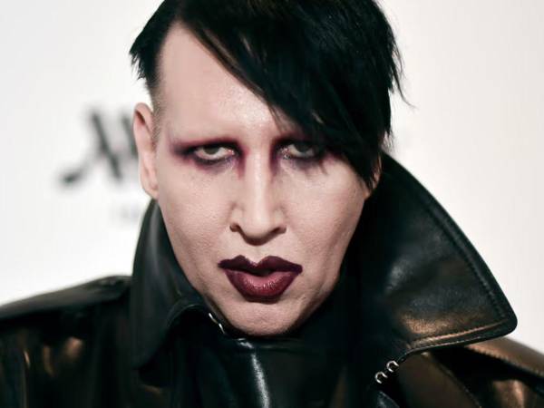 El historial de denuncias públicas contra Manson incluye relatos de varias mujeres, entre ellas la actriz Esmé Bianco y la propia Evan Rachel Wood.