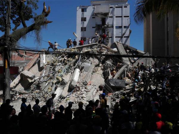 La profundidad de 103 kilómetros del terremoto de magnitud 7,4 registrado en Colombia ayudó a que sus efectos se sintieran en amplias zonas del país.