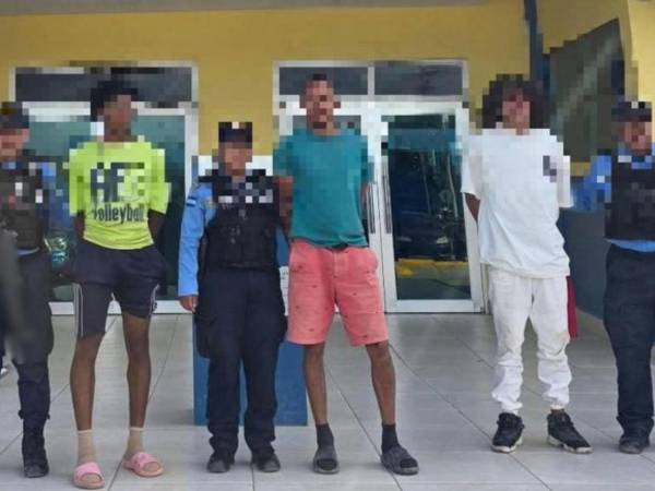 Un operativo contra el presunto microtráfico de drogas dejó como resultado la captura de tres personas señaladas como integrantes de la banda “Los Peludos”.
