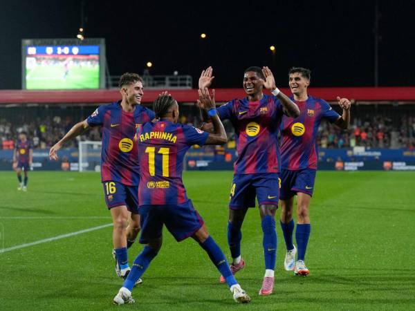 Jugadores del Barcelona celebrando.