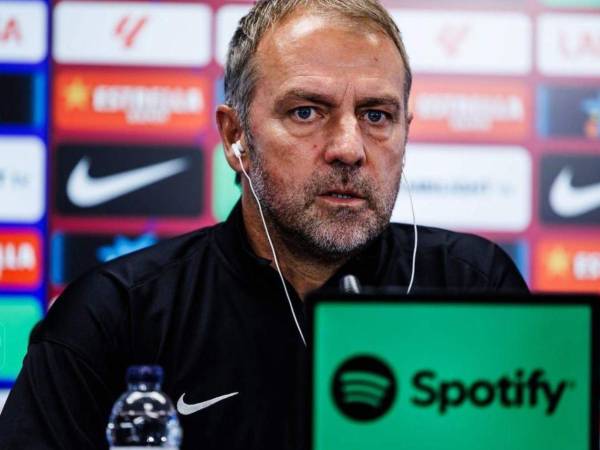 Hanis Flick en conferencia de prensa.