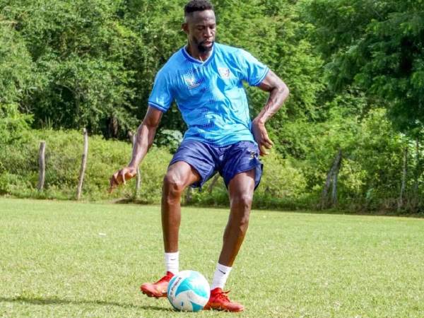 Brayan “La Playa” podría debutar este sábado en la Liga Nacional de Honduras.