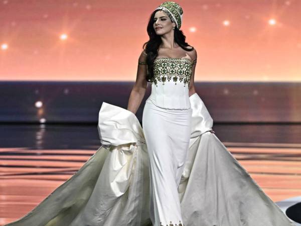 La hermosa Nadeen Ayoub, Miss Palestina 2025.