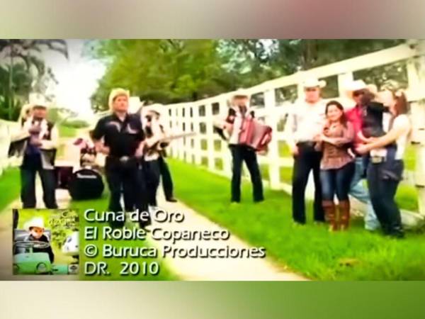 En las últimas horas se confirmó el fallecimiento del artista hondureño Germán Alfaro, cuyo nombre artístico era El Roble Copaneco, tras luchar varios años contra la enfermedad renal.