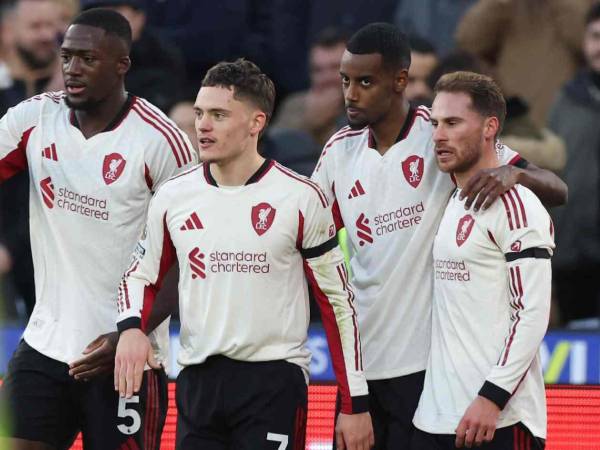 El Liverpool ve la luz y este domingo volvió a sonreír con un triunfo en la Premier League.