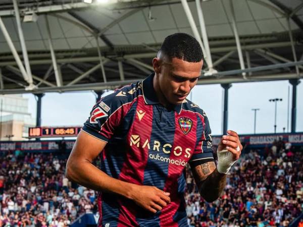 Kervin Arriaga anotó ante Celta de Vigo su primer gol como jugador del Levante en la Liga de España.