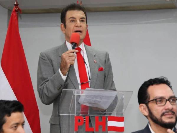 Salvador Nasralla, candidato presidencial del Partido Liberal.