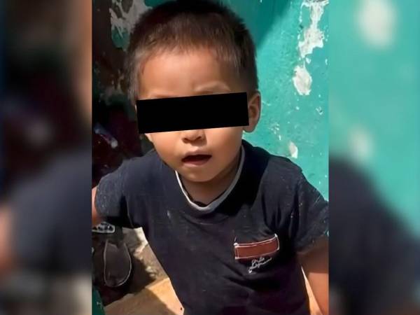 Un niño de dos años identificado como Christopher Armando Padilla Fernández fue encontrado sin vida dentro de una cisterna en Guanajuato, México, según informaron las autoridades.