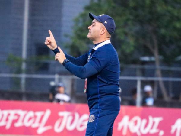 Javier López durante el partido de Motagua ante Verdes FC en su debut en Copa Centroamericana.