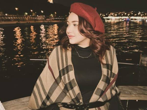 La creadora de contenido Jennifer Aplícano celebra un nuevo triunfo, y esta vez se trata de una importante nominación.