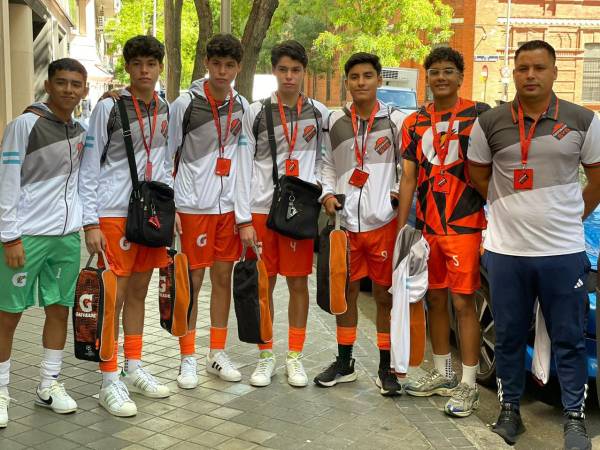 La escuela bilingüe Happy New Dawn se alzó con el título de la Copa Gatorade 2024 del torneo 5V5 en la zona norte del país y por ello recibieron un inolvidable premio.