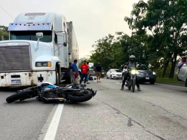 Accidente en el bulevar del Norte deja un motociclista fallecido en Choloma.