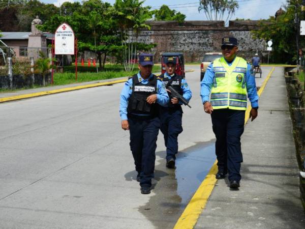 La DNVT mantuvo presencia policial en los principales ejes carreteros durante la Semana Morazánica para prevenir accidentes de tránsito.