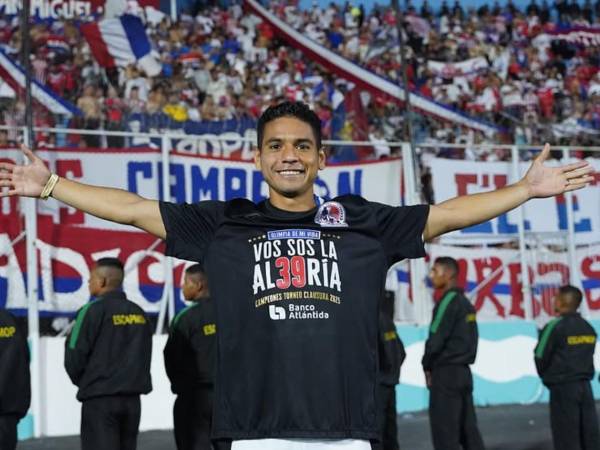 Revuelo en Honduras luego de que el talentoso centrocampista Carlos Pineda tomó la decisión de no seguir en el Olimpia.