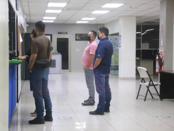 <b>Las investigaciones del caso se remontan al pasado 19 de octubre de 2026, cuando las autoridades realizaron un allanamiento en un inmueble situado en el bulevar Mackey de San Pedro Sula. </b>