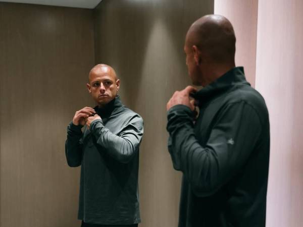 El futbolista mexicano Javier 'Chicharito' Hernández está en el ojo del huracán y en las últimas horas surge impactante noticia sobre el jugador de las Chivas.