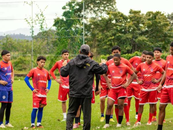 Una situación inesperada y dolorosa se ha confirmado en las últimas horas: dos equipos de Honduras han dicho adiós.