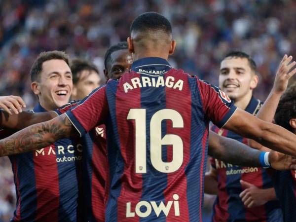 Levante de Kervin Arriaga resurge y mantiene vivo el sueño de la permanencia