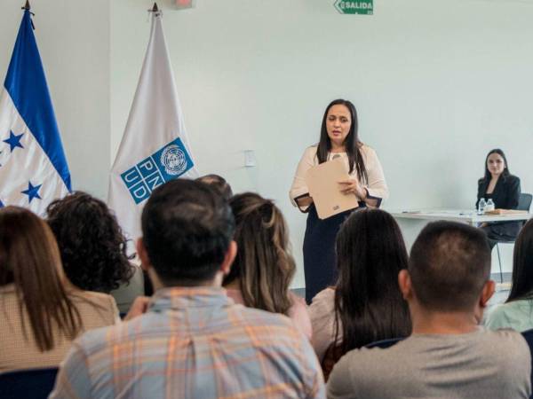 Fátima Juárez, ministra de Sedesol.