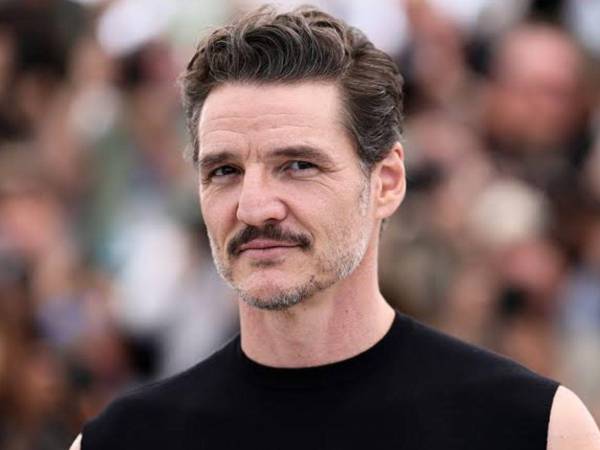 <b>Pedro Pascal </b>firmó recientemente una carta que busca proteger los derechos de la comunidad LGBTQ+