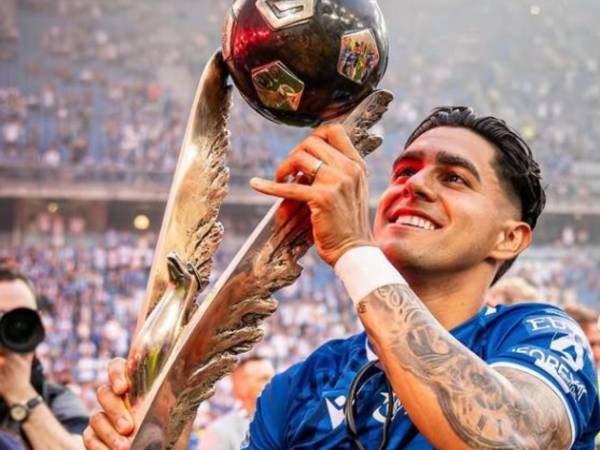 Luis Palma fue campeón con el Lech Poznan en la Liga de Polonia.