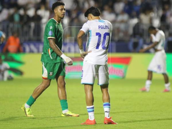 La Selección de Honduras se estrenó esta noche ante Surinam en la Nations League de Concacaf.