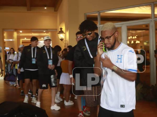 Los jugadores la Selección e Tiktokers de Honduras ya viaja al Morazán.