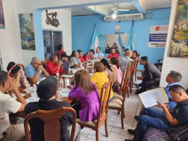 Se trata de un contenido creado con inteligencia artificial que presenta errores en los textos, fotografías y gráficos, y no forma parte de ninguna edición oficial del medio.