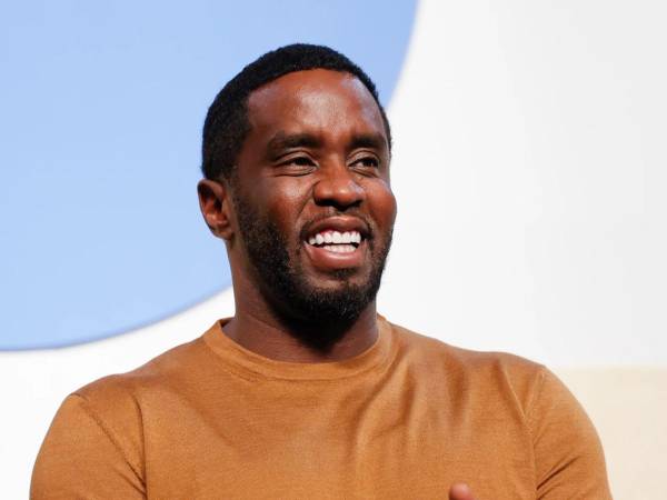 Dicen que el amor todo lo puede y que la fama lo trae muchas veces consigo, pero ¿qué hay de su reverso? Y es que a veces hay celebridades que, por una u otra razón, despiertan el odio de quienes antes los admiraban.Y es que el odio, al igual que su contraparte, es una emoción poderosa. Sin ir más lejos, la clasificación 'The Most Disliked Celebrities Of 2025' elaborada por Ranker, ha recibido más de 900.000 votos para valorar quién es la estrella más impopular. Opiniones controvertidas, escándalos personales, delitos a veces graves, contradicciones entre el discurso y los actos... Son varias las causas por las cuales alguien que estaba en la cima puede caer bajo el peso de una cancelación. Y estos son algunos de los famosos que pueden dar fe de ello.