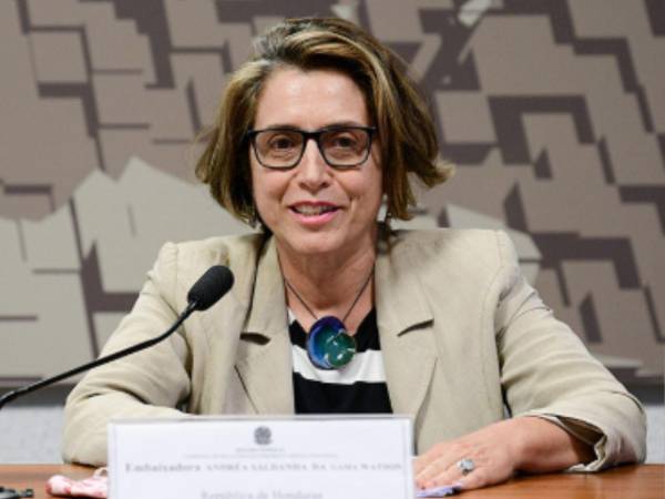 Embajadora de Brasil en Tegucigalpa, Andrea Saldanha da Gama.