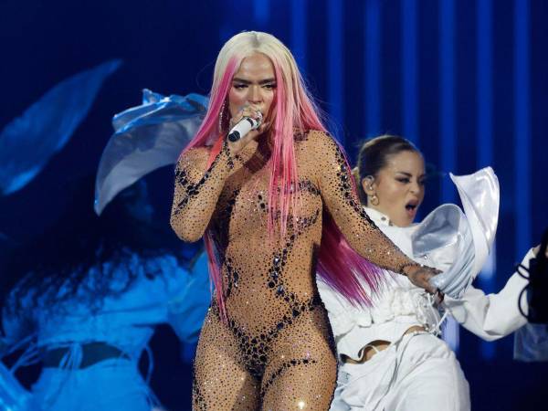 La cantante colombiana Karol G publicó su sexto álbum, 'No me arrepiento de sentir tanto', y encabeza una semana de estrenos latinos con el 'Dai Dai' en español de Shakira, los reguetones de Feid con Ryan Castro, Ozuna con Omar Courtz, la electrónica de RØZ, y un Cepeda que repite con su gran orquesta.