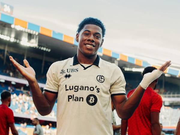Dereck Moncada continúa sumando minutos en la primera división del fútbol de Suiza.