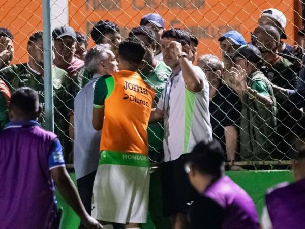 Video: El enfrentamiento entre Lavallén y aficionado del Marathón