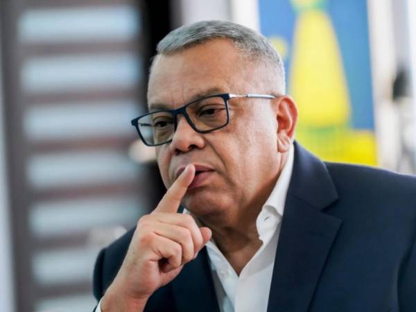 Eduardo Maldonado rompió el silencio y se pronunció tras rumores de que su canal HCH estaría incursionando para transmitir juegos de la Liga Nacional de Honduras.