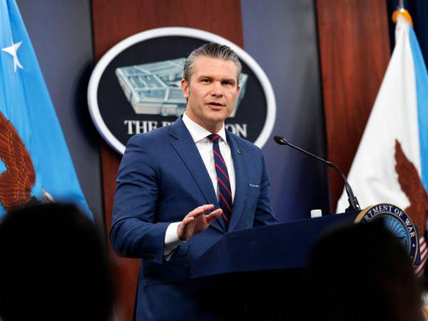 Secretario de Guerra de EE.UU., Pete Hegseth, anunció este miércoles que su país ha hundido un navío de guerra iraní con un ataque con torpedo desde un submarino en el Océano Índico.