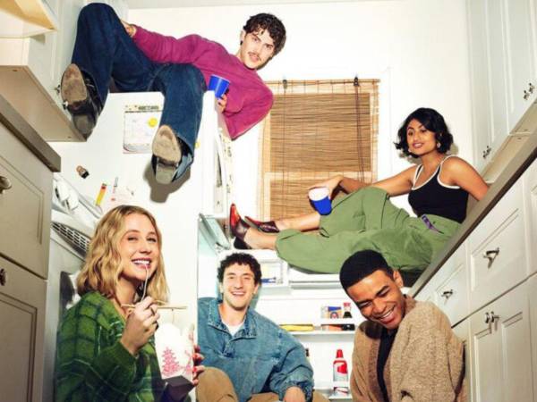 'Adults' está en Disney+ desde el 2 de julio.