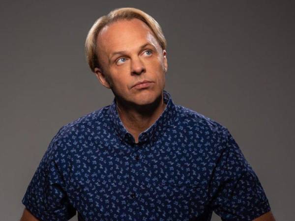 El escritor y divulgador de fenómenos paranormales David Wilcock, ampliamente conocido por su actividad en plataformas digitales, falleció a los 53 años, de acuerdo con reportes difundidos el miércoles 22 de abril.