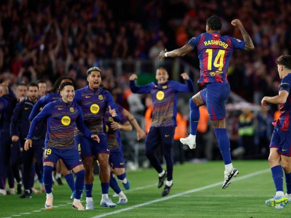 Marcus Rashford y Ferran desatan la fiesta del Barcelona en el Camp Nou