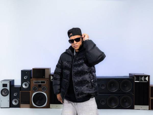 Fotografía cedida por José Devillegas donde aparece el reguetonero Maldy, quien lanzó su álbum, 'Aquí se vino a perrear'.