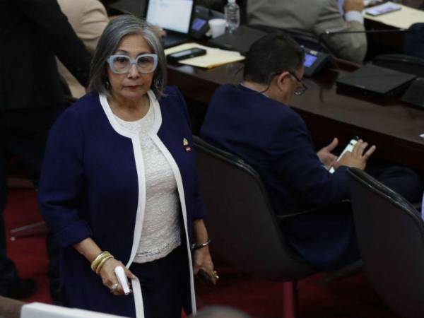 Maribel Espinoza, diputada del Partido Liberal.