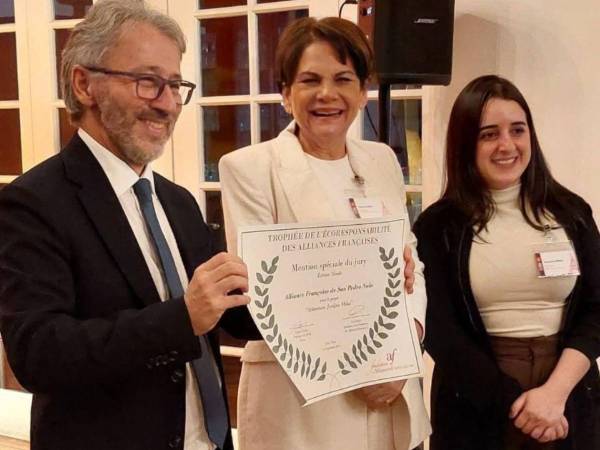Jardín Mika recibe Mención Especial en los Trophées de l’écoresponsabilité