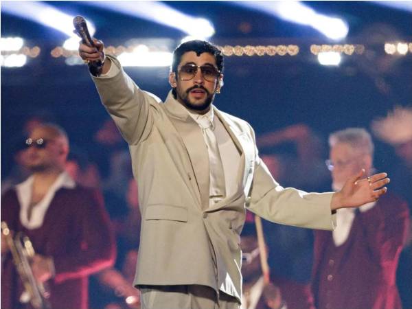 En cientos de videos, usuarios intentan aprender y pronunciar correctamente fragmentos de las canciones del álbum DtMF, anticipando que formen parte del repertorio del show de medio tiempo.