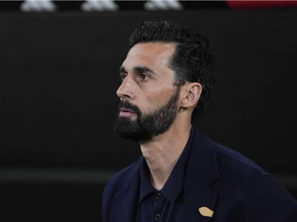 Álvaro Arbeloa no lo toma en cuenta y lo vuelve a dejar afuera de un partido del Real Madrid.